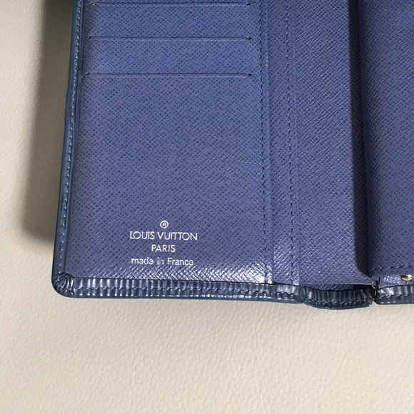 LOUIE VUITTON Vintage Epi Kisslock Compact Wallet Blue Good Condition - Picture 11 of 16